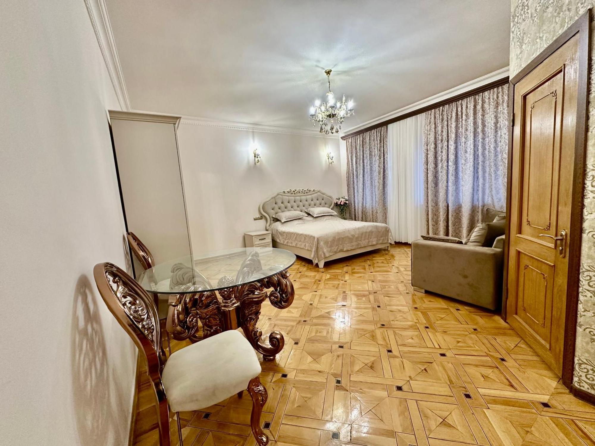 Tadevosyan Guest House Bjni المظهر الخارجي الصورة