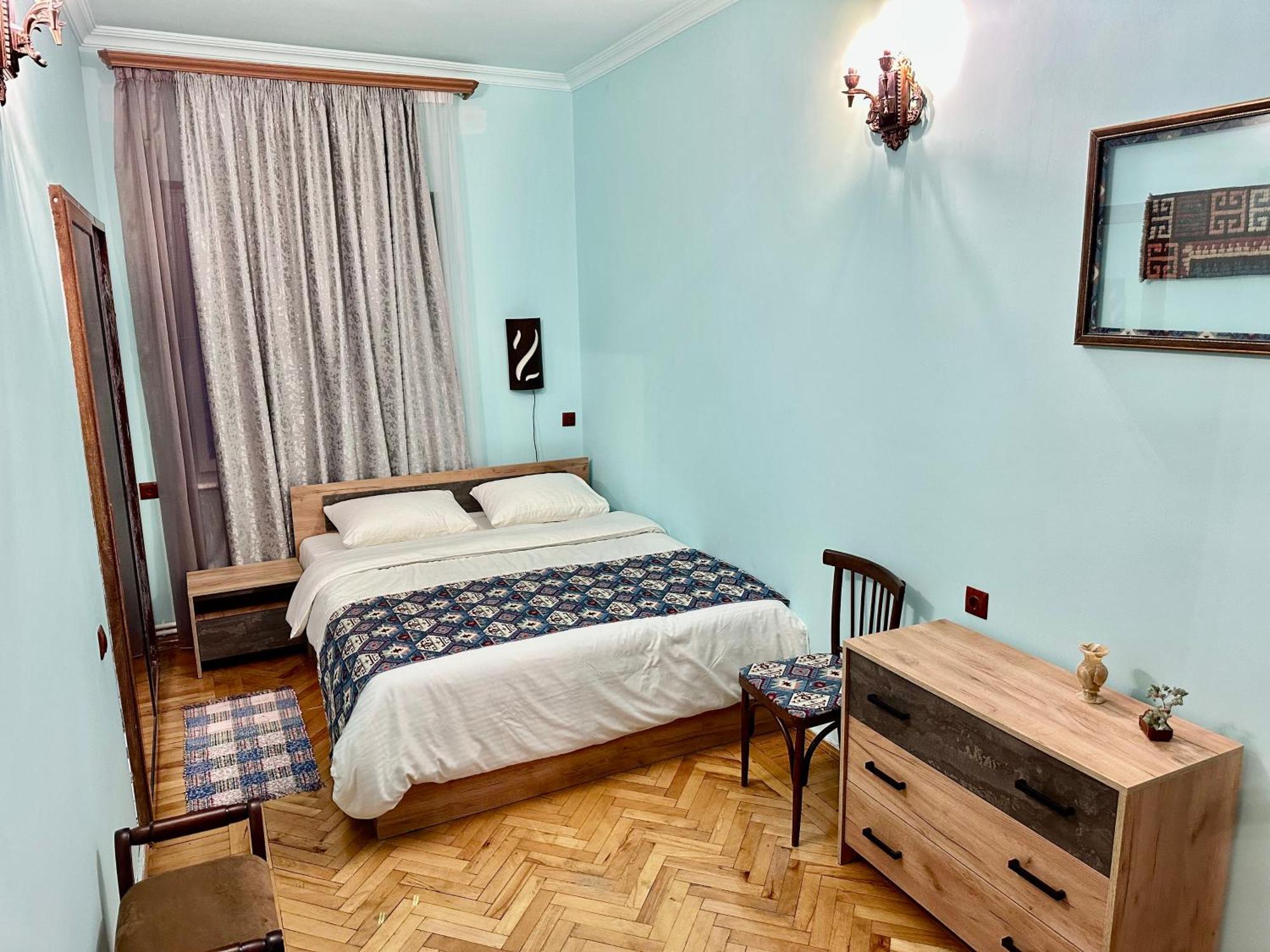 Tadevosyan Guest House Bjni المظهر الخارجي الصورة